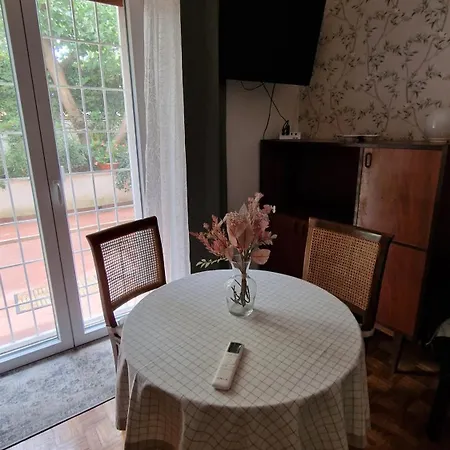 Oasi A Oda ve Kahvaltı 4*